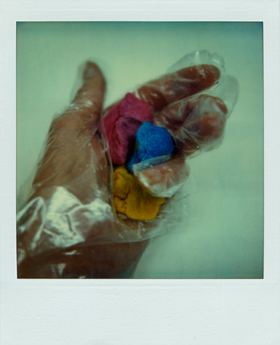"Keine Angst vor rot, blau, gelb", Polaroid SX-70, Foto © Friedhelm Denkeler 1987