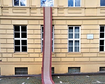 "Der Teppich ist ausgerollt …" ("Läufer" von Nevin Aladag, Palais am Festungsgraben), Foto © Friedhelm Denkeler 2013