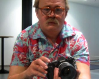 "Trauriger Fotograf" (Duane Hanson: "Man with Camera, 1991), aus "Sonntagsbilder"", Foto © Friedhelm Denkeler 2003