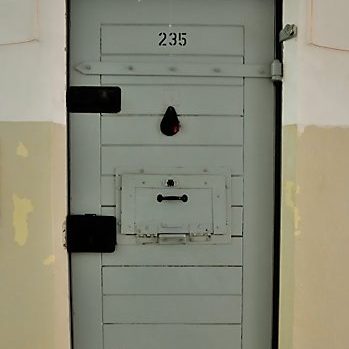 "Zelle 235" (Untersuchungshaftanstalt der Stasi in Berlin-Hohenschönhausen), Foto © Friedhelm Denkeler 2009