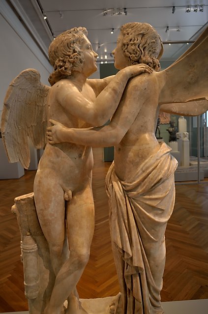 "Statuengruppe: Amor und Psyche", Sammlung Wilhelmine von Bayreuth, 1828/1830 erworben, Marmor, römische Kopie um 150 n. Chr., Foto © Friedhelm Denkeler 2018