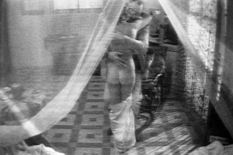 »Augiasstall«, aus «Episoden«, Foto © Friedhelm Denkeler 1984, Film »Der Saustall« (Coup de torchon/ Clean Slate) von Bertrand Tavernier aus dem Jahr 1981, Foto © Friedhelm Denkeler 1984