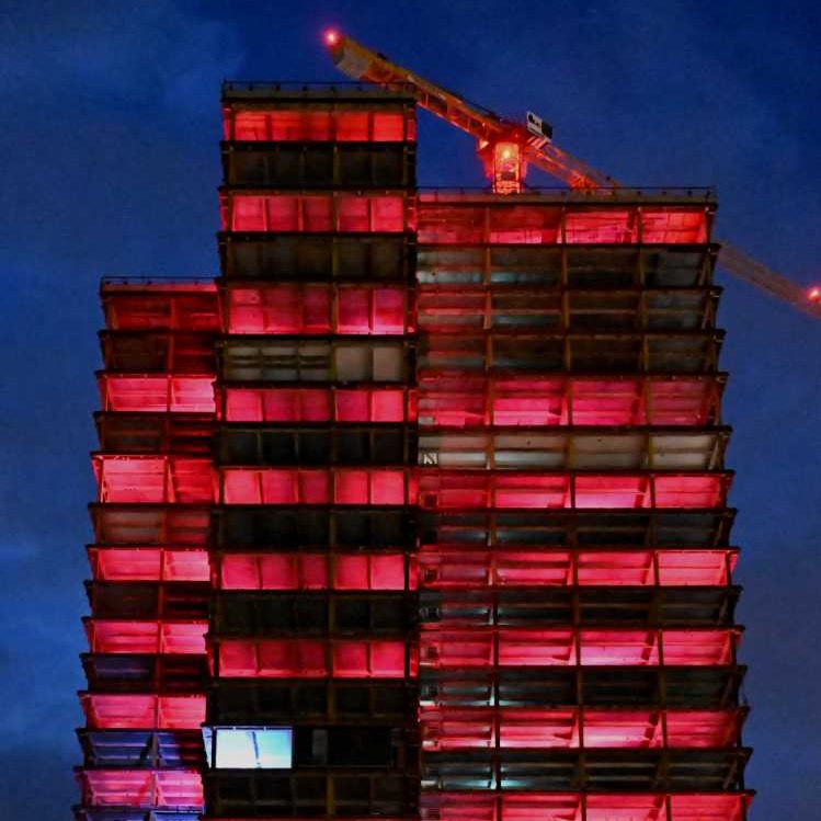 »Der Steglitzer Kreisel in rot«, Foto © Friedhelm Denkeler