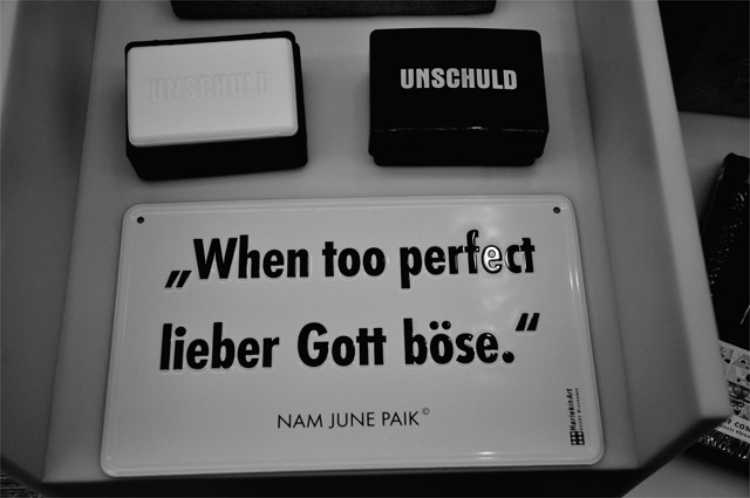 »When too perfect lieber Gott böse«, Nam June Paik, Foto © Friedhelm Denkeler 2010